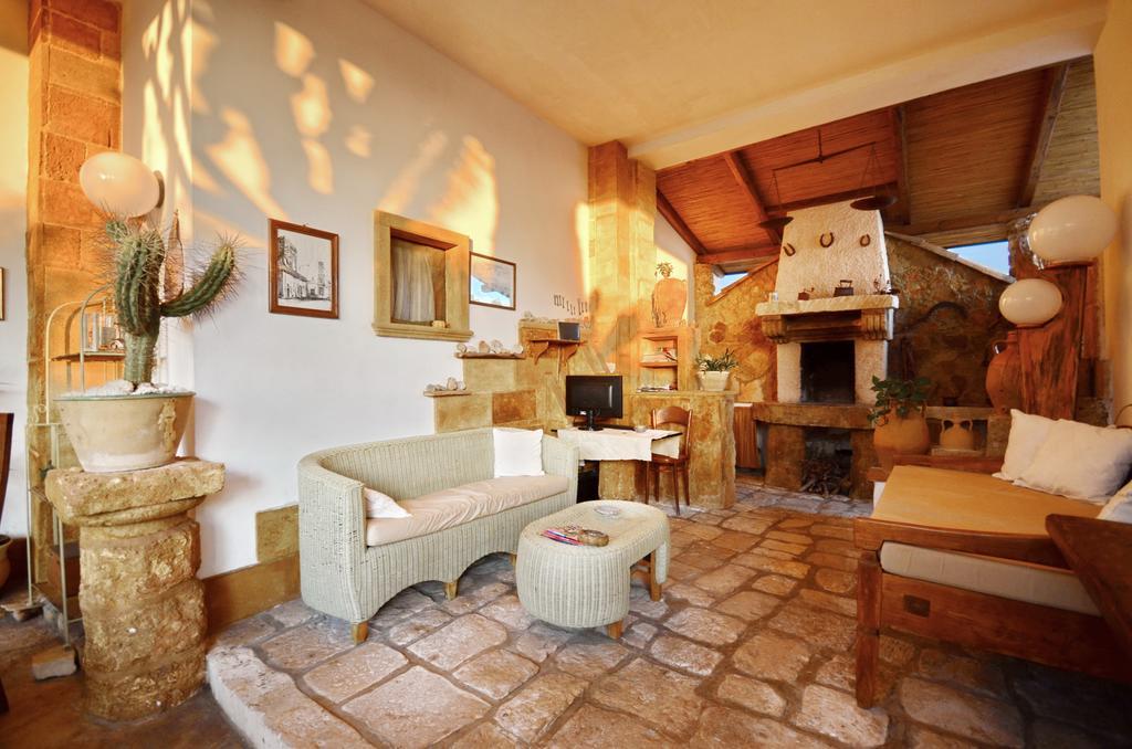 Felline In Bed&Breakfast Dimora Di Charme El Salento Экстерьер фото